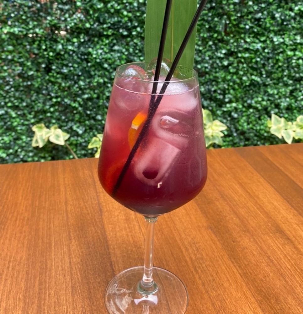 Berry Spritz коктейль